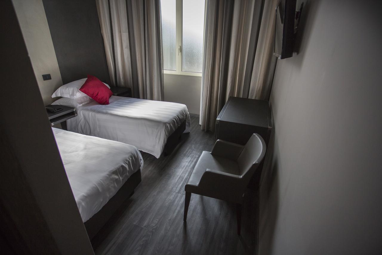 V99 Hotel Рим Екстер'єр фото