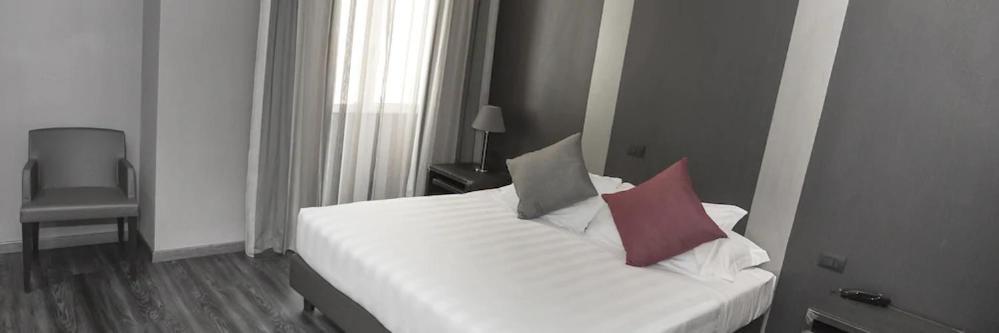 V99 Hotel Рим Екстер'єр фото